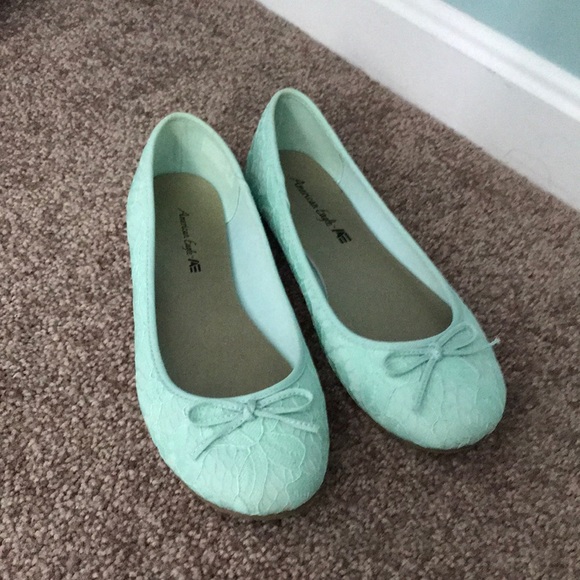 green flats payless